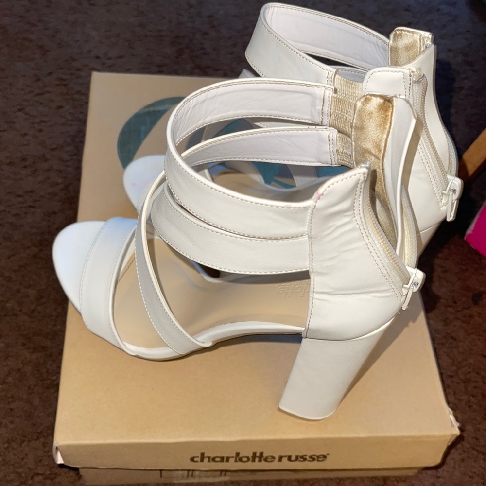 Brand new US women’s size 8 Charlotte Russe White 4 inch heels